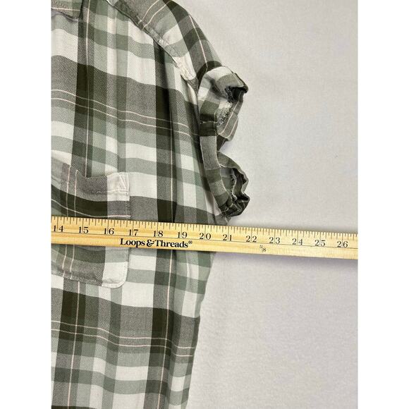 Woman's Short Sleeve Green White Plaid Button Down Top - Size Medium - Picture 11 of 11